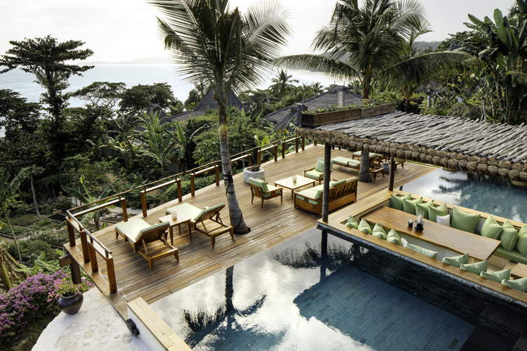 Pool and external dining space in Puncak Villa