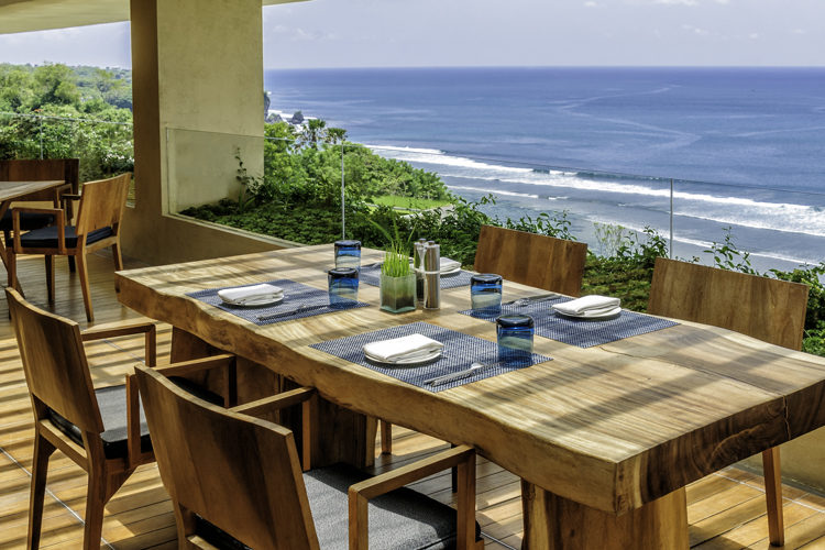 Anantara Uluwatu Bali Resort 360 Restaurant with views to the ocean below