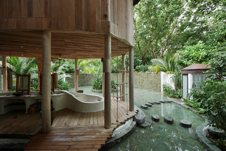 Wayfarers Atlas Soneva Fushi Maldives villa 15 bathroom. The perfect family-friendly or group surf holiday destination